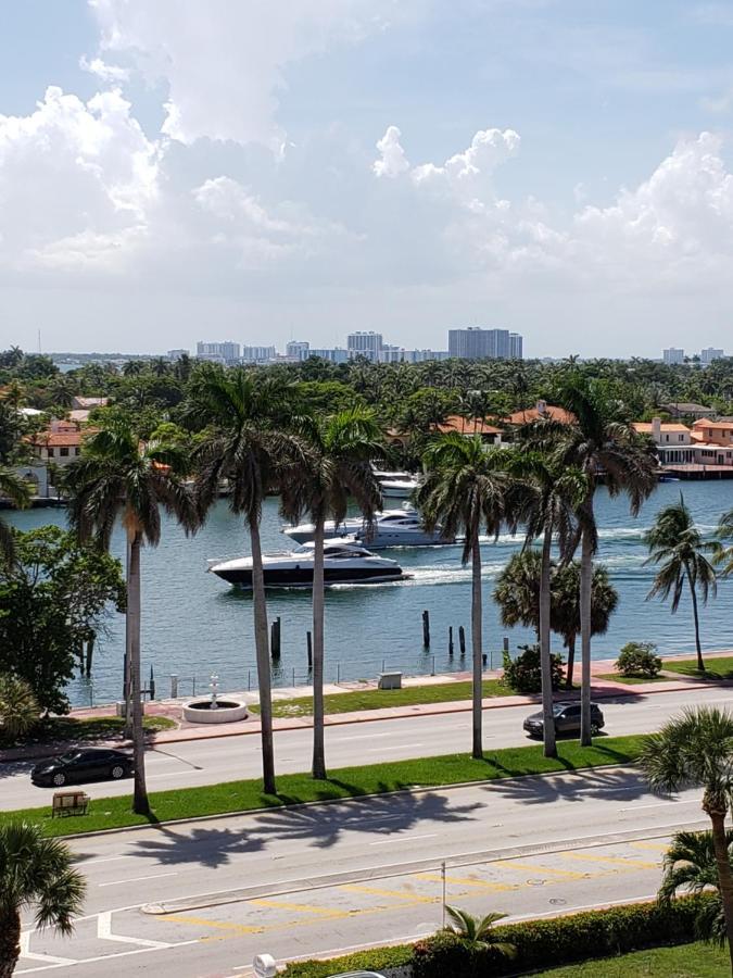 2 Bedroom 2 Bath Beachfront Condo On Miami Beach Millionaire Row Esterno foto