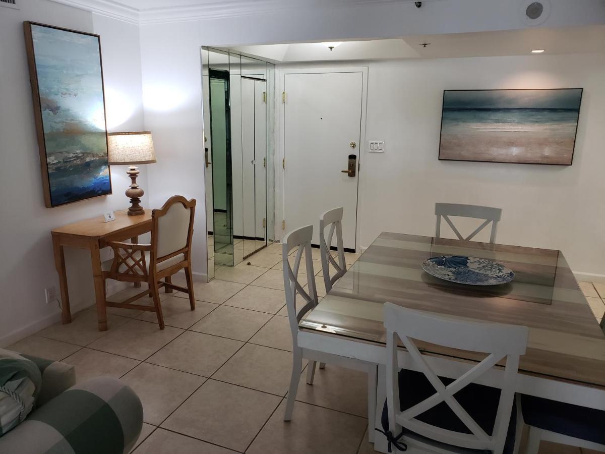 2 Bedroom 2 Bath Beachfront Condo On Miami Beach Millionaire Row Esterno foto