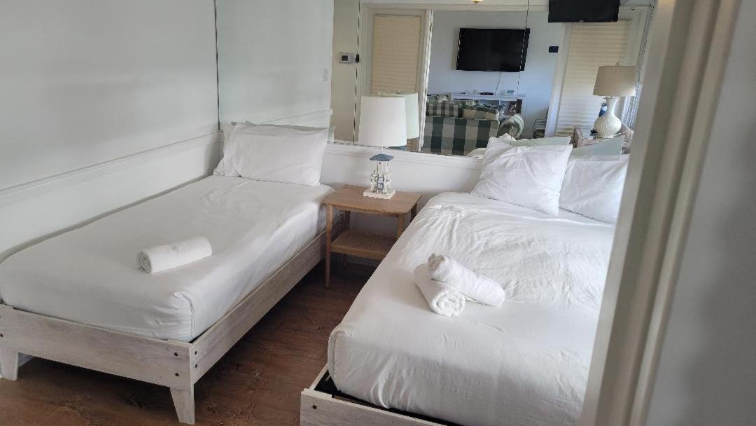 2 Bedroom 2 Bath Beachfront Condo On Miami Beach Millionaire Row Esterno foto