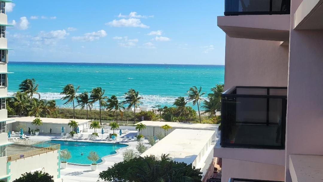 2 Bedroom 2 Bath Beachfront Condo On Miami Beach Millionaire Row Esterno foto