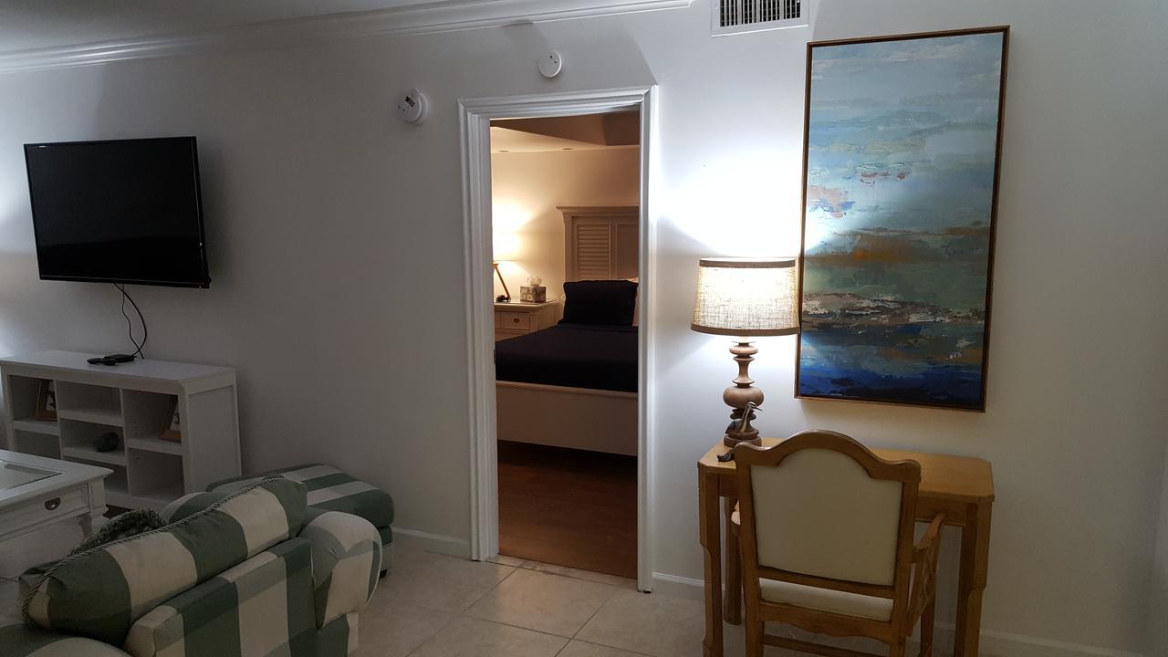 2 Bedroom 2 Bath Beachfront Condo On Miami Beach Millionaire Row Esterno foto